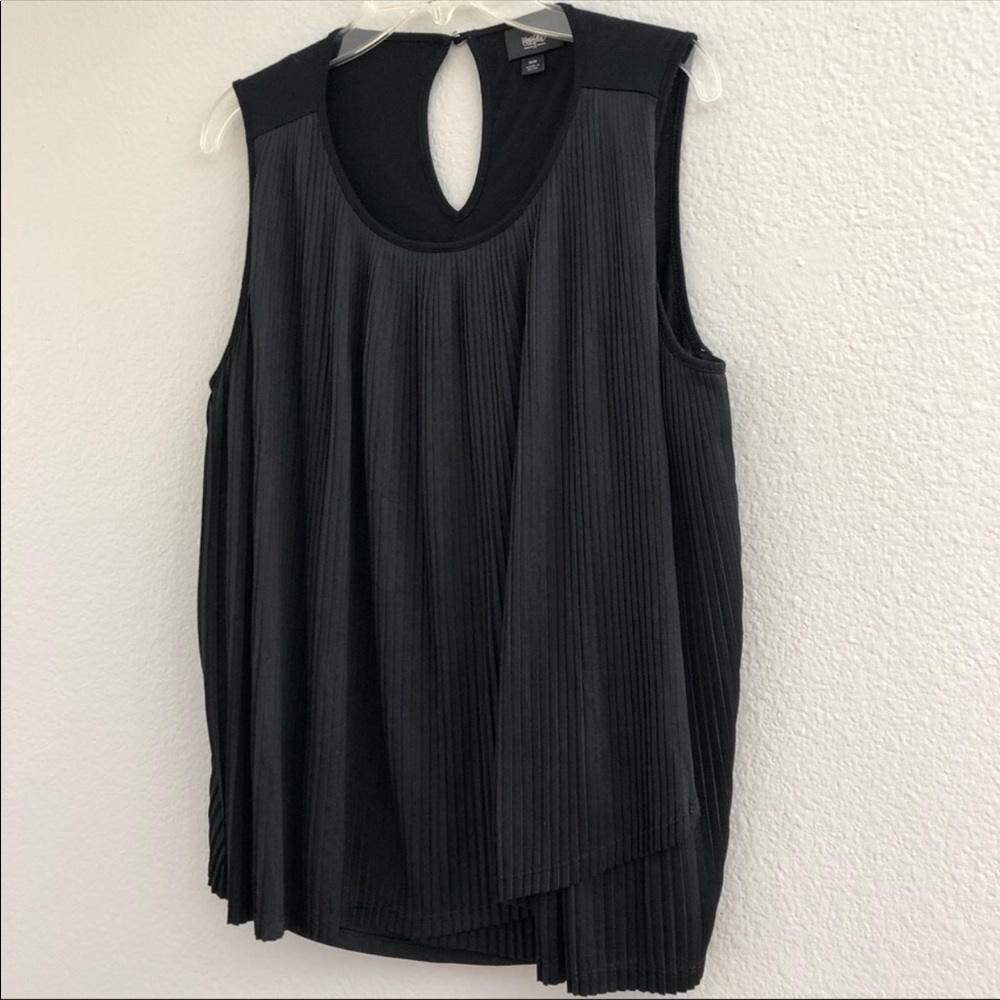Mossimo Black Pleated Sleeveless Top Sz Medium